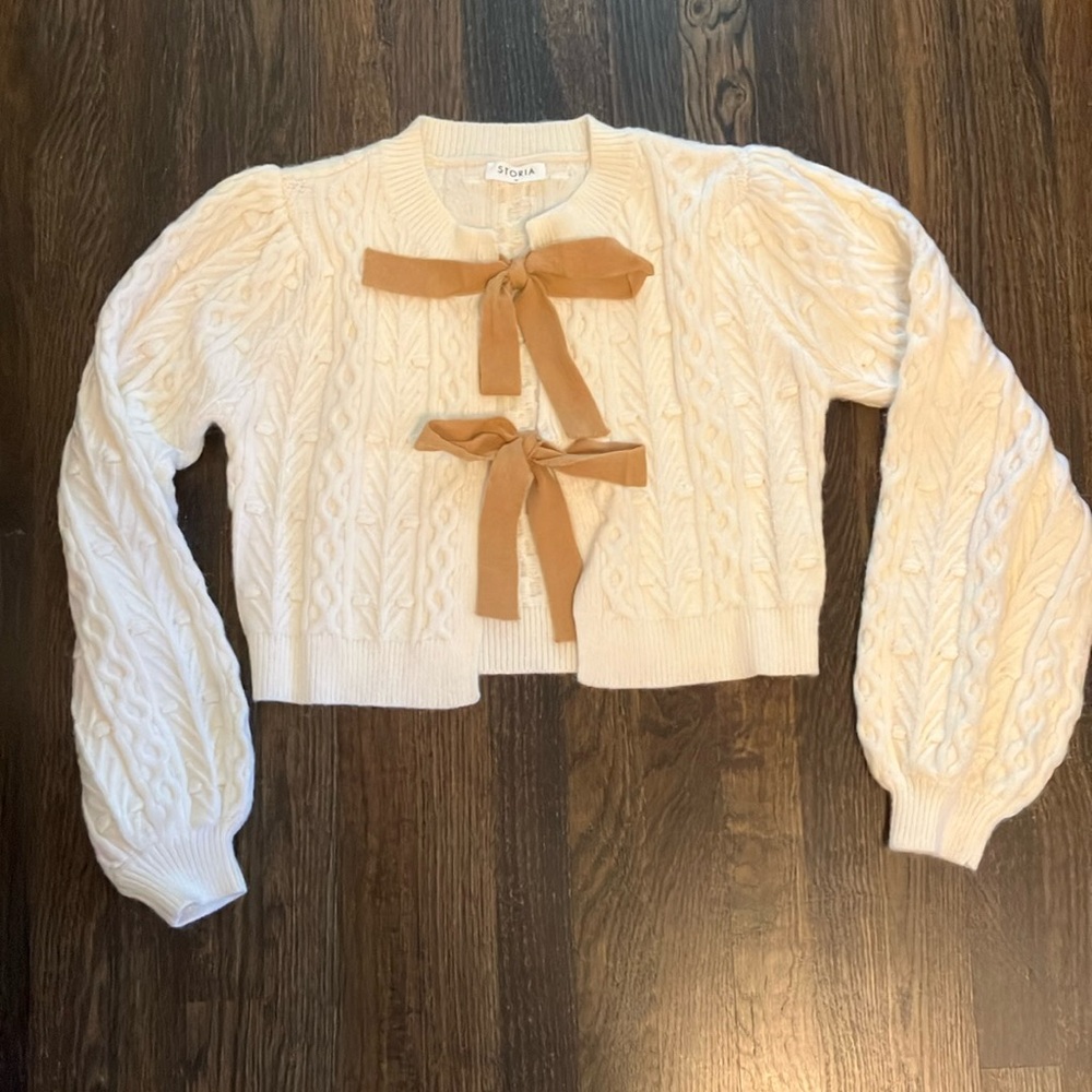 Elegant Cream Sweater with Tan Accents